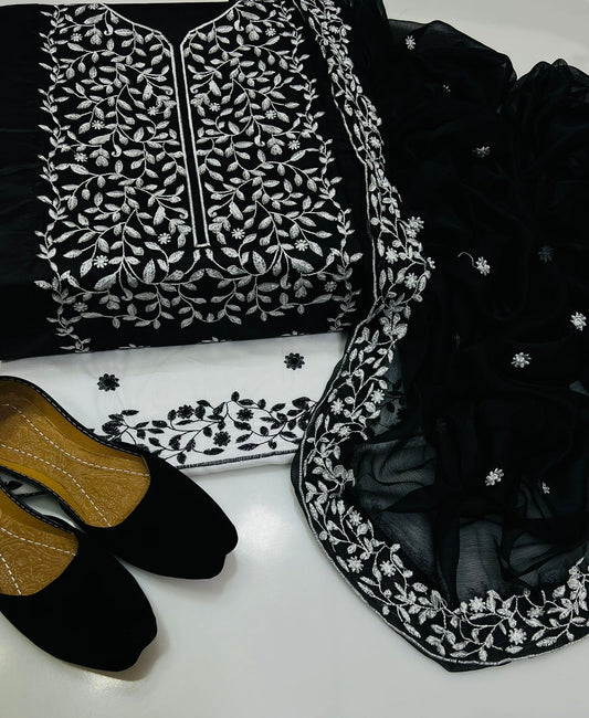 4pc Black Embroidered Dress Black/White (Khussa Gift)
